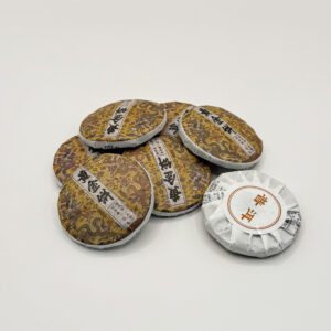 Чай зеленый Китайский прессованный Пуэр — Шен Пуэр (Huang Jin Bing)